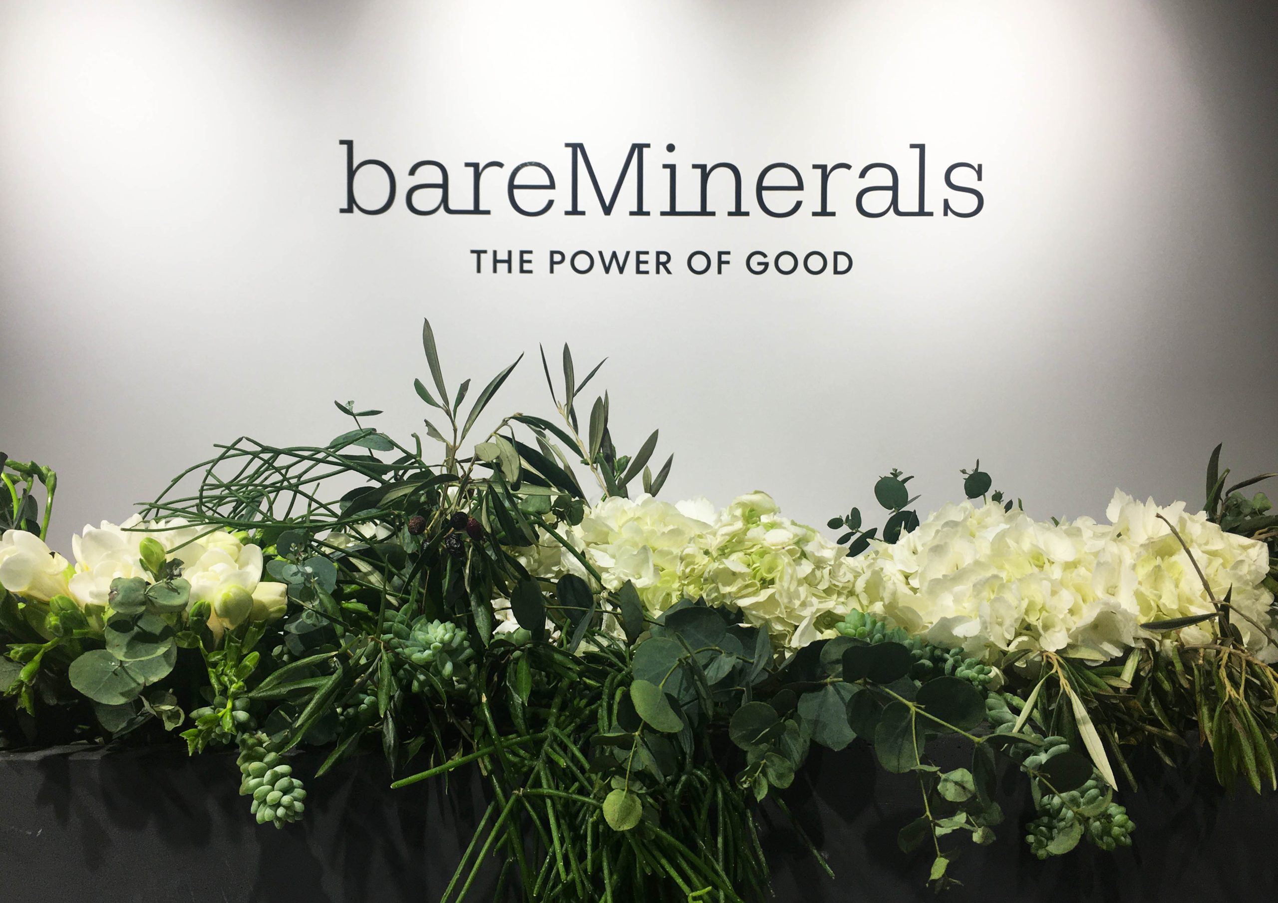 ALT Bare Minerals MWLB - Agencia Creativa Digital
